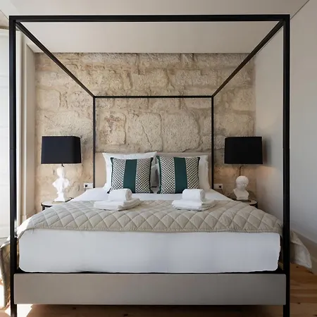 Almada 333 By Lovelystay Otel