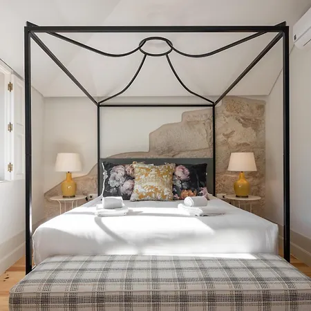 Almada 333 By Lovelystay Otel